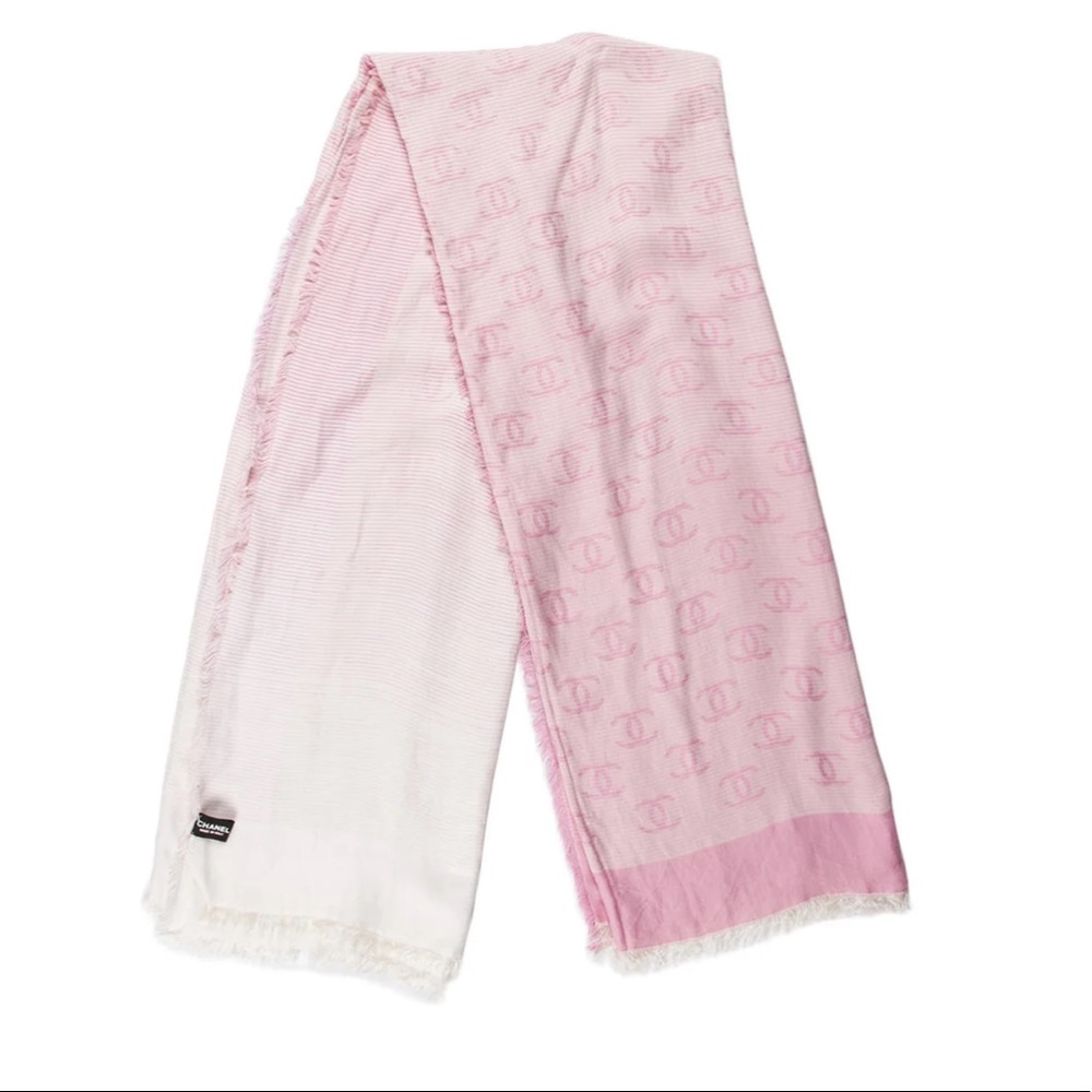 CHANEL
CC Ombré Scarf Authentic